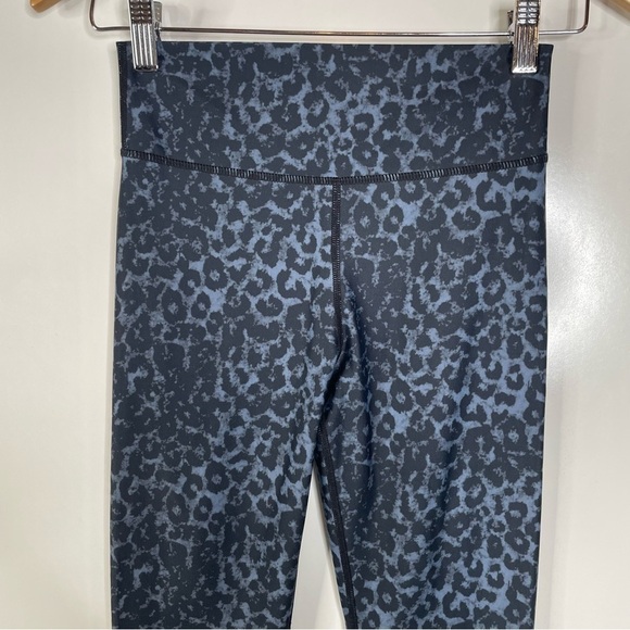 Zyia Active Stone Leopard Scrunchy Light n Luxe 7/8 Leggings Size 4 - Picture 4 of 7